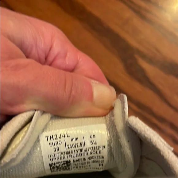 Onitsuka Tiger by Asics White and Blue and Red Sneakers Classic Design - Picture 6 of 6